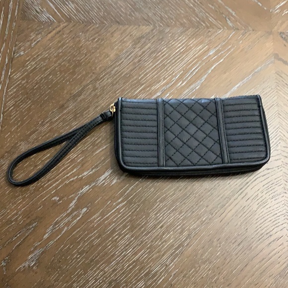 Unbranded black with black brads wristlets - Picture 3 of 16